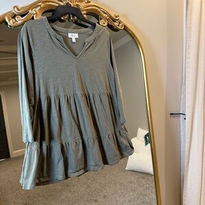 Cute fun flowy top